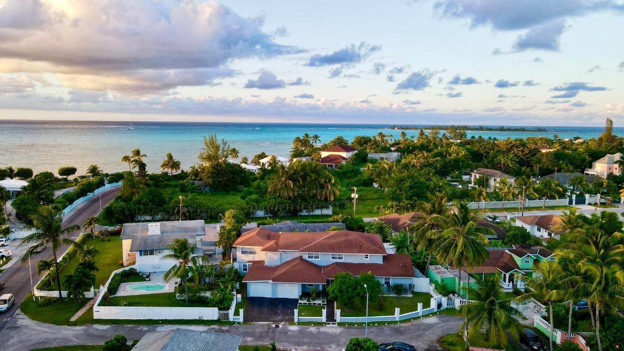 Single Family Homes for Sale at Vista Marina #7 Vista Marina, West Bay Street, Nassau and Paradise Island Bahamas