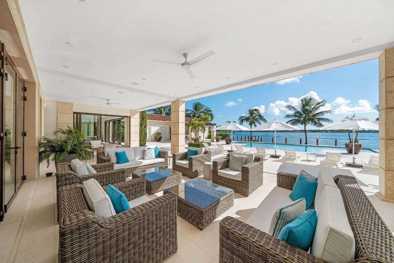 56. Single Family Homes for Sale at Ocean Club Estates, Paradise Island, Nassau and Paradise Island Bahamas