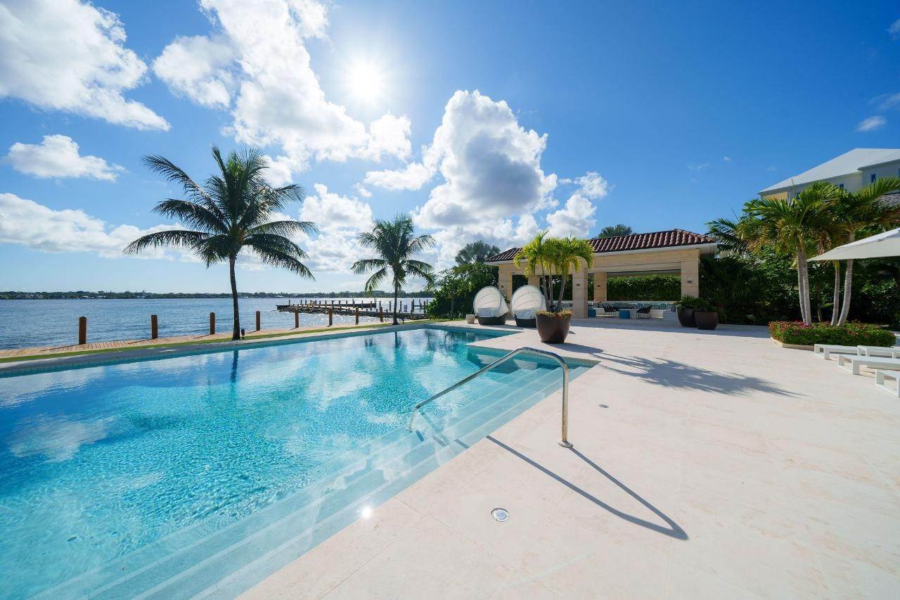 74. Single Family Homes for Sale at Ocean Club Estates, Paradise Island, Nassau and Paradise Island Bahamas