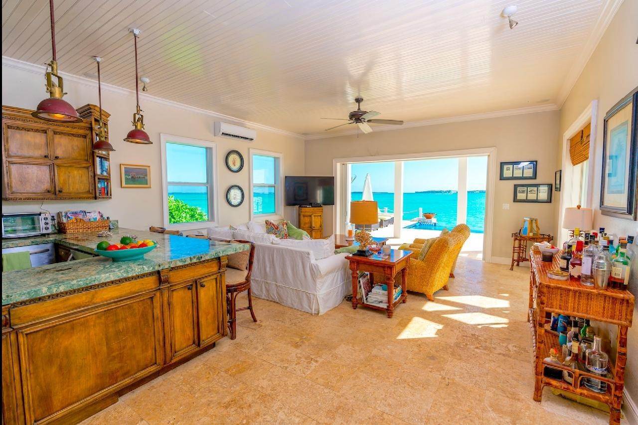 32. Private Islands for Sale at Harbour Island, Eleuthera Bahamas